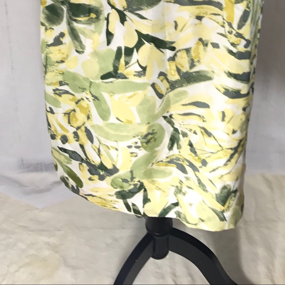 Floral dress NWT - Picture 4 of 8